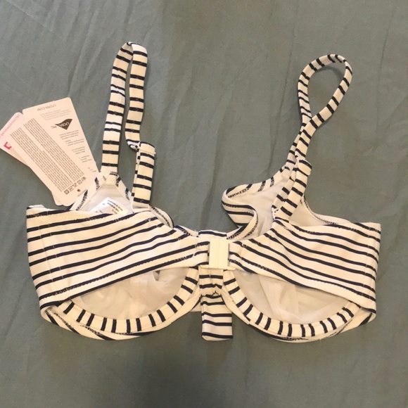 NWT Freya New Shores Plunge Bikini Top size UK 30F - Picture 3 of 3
